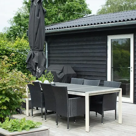 Calm In Modern House Near Water