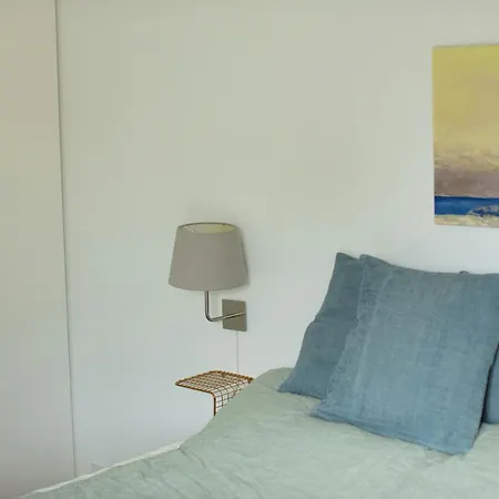 Calm In Modern House Near Water Tatil Evi