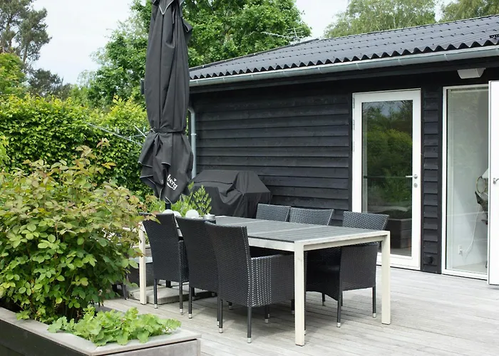 Calm In Modern House Near Water